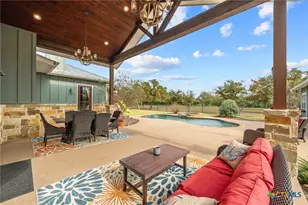 1665 Sunflower Trail, Luling, TX 78648 - Photo 38