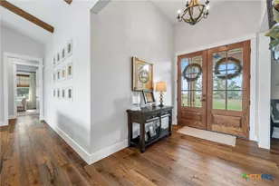 1665 Sunflower Trail, Luling, TX 78648 - Photo 30