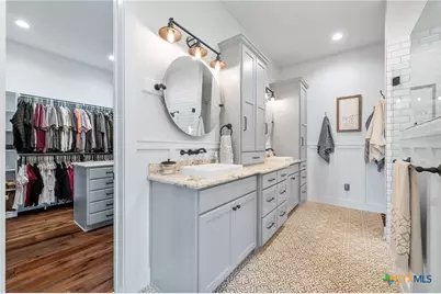 1665 Sunflower Trail, Luling, TX 78648 - Photo 26