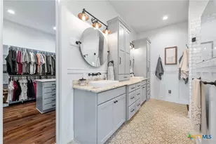 1665 Sunflower Trail, Luling, TX 78648 - Photo 26