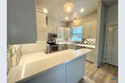 290 Hugo Road, San Marcos, TX 78666 - Photo 10