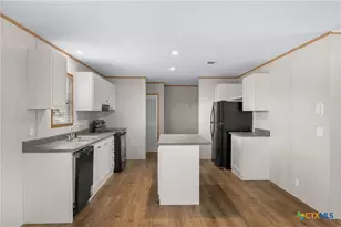 139 Azalea Ct, Dale, TX 78616 - Photo 8