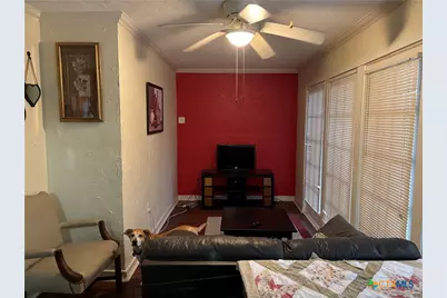 613 E Broadway Street #5, Cuero, TX 77954 - Photo 20