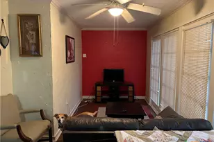 613 E Broadway St, Cuero, TX 77954 - Photo 20