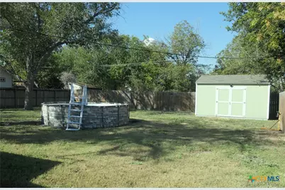 231 S Evie Street, Bartlett, TX 76511 - Photo 2