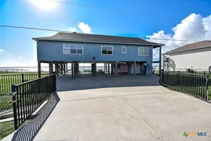 1504 W Bayshore Dr, Palacios, TX 77465 - Photo 2