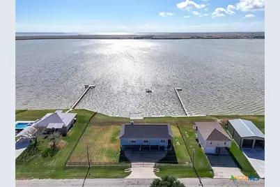 1504 W Bayshore Drive, Palacios, TX 77465 - Photo 48