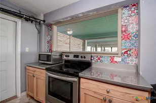 1504 W Bayshore Dr, Palacios, TX 77465 - Photo 36