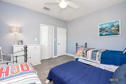 1504 W Bayshore Drive, Palacios, TX 77465 - Photo 28
