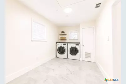633 Tutt Avenue, Taft, TX 78390 - Photo 14