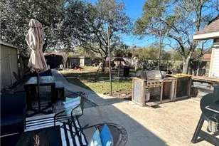 633 Tutt Ave, Taft, TX 78390 - Photo 16