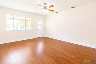 633 Tutt Ave, Taft, TX 78390 - Photo 4