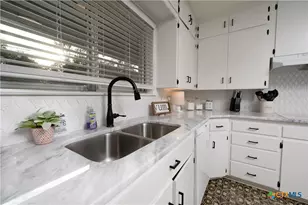 6820 Cedar Cove Rd, Belton, TX 76513 - Photo 12