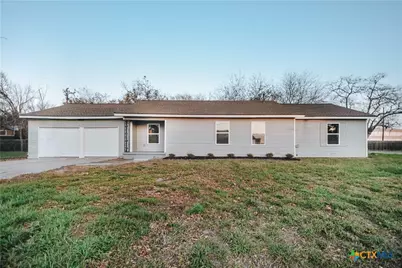 702 E Airline Road, Victoria, TX 77901 - Photo 1