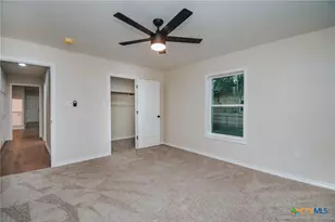 702 E Airline Rd, Victoria, TX 77901 - Photo 8