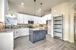 3106 Pitchfork Cir, Belton, TX 76513 - Photo 12