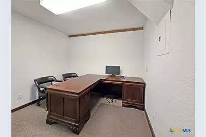 1111 N Walnut Avenue #105, New Braunfels, TX 78130 - Photo 2