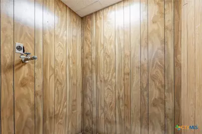 530 Seydler Street, Gonzales, TX 78629 - Photo 12