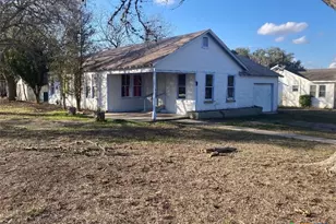 506 N Church St, Goliad, TX 77963 - Photo 2