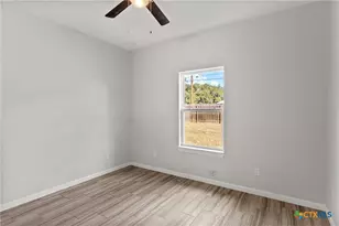 930 Redwood Ave, Rockport, TX 78382 - Photo 20