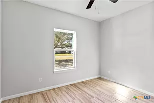 930 Redwood Ave, Rockport, TX 78382 - Photo 16