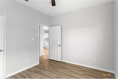 930 Redwood Avenue, Rockport, TX 78382 - Photo 18