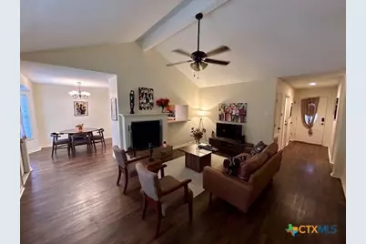 211 Newhaven Street, Victoria, TX 77904 - Photo 6