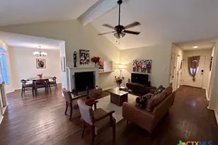 211 Newhaven St, Victoria, TX 77904 - Photo 6