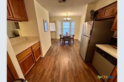 211 Newhaven Street, Victoria, TX 77904 - Photo 10