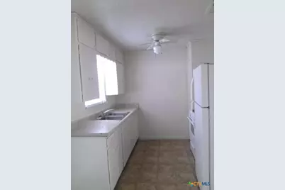 503 E Dean Avenue, Killeen, TX 76541 - Photo 8