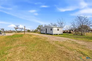 1739 Old Goliad Rd, Victoria, TX 77905 - Photo 38