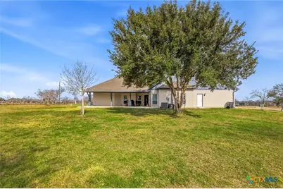 1739 Old Goliad Road, Victoria, TX 77905 - Photo 32