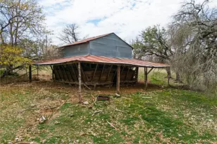1003 N Ridge St, Lampasas, TX 76550 - Photo 38