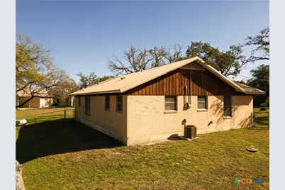 1003 N Ridge Street, Lampasas, TX 76550 - Photo 36