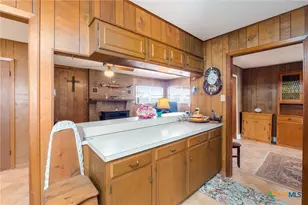 1003 N Ridge St, Lampasas, TX 76550 - Photo 10