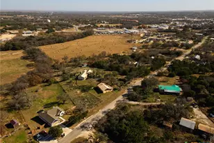 1003 N Ridge St, Lampasas, TX 76550 - Photo 16