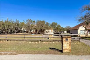 1191 Mossy Hollow, Spring Branch, TX 78070 - Photo 4