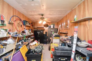 5971 Wood Hi Rd, Victoria, TX 77905 - Photo 10