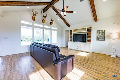 725 Private Road 1581, Hallettsville, TX 77964 - Photo 8