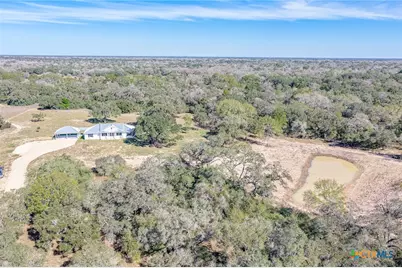 725 Private Road 1581, Hallettsville, TX 77964 - Photo 4