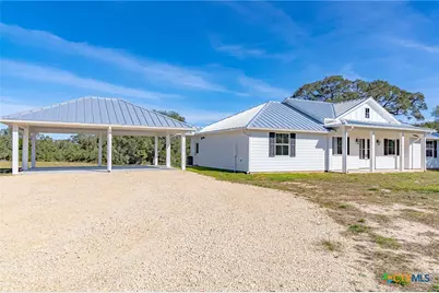 725 Private Road 1581, Hallettsville, TX 77964 - Photo 2