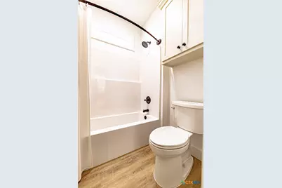 725 Private Road 1581, Hallettsville, TX 77964 - Photo 18