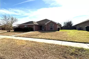 2002 Amethyst Dr, Killeen, TX 76549 - Photo 2