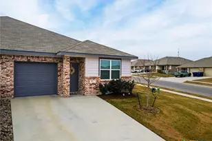 202 Grn Valley Dr, Copperas Cove, TX 76522 - Photo 2