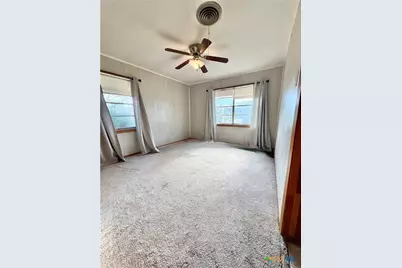 106 N 1st Street, Little River Academy, TX 76554 - Photo 8