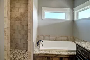 205 S Avenue D, Shiner, TX 77984 - Photo 18