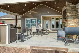 205 S Avenue D, Shiner, TX 77984 - Photo 34