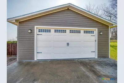 205 S Avenue D, Shiner, TX 77984 - Photo 40