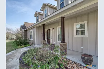 205 S Avenue D, Shiner, TX 77984 - Photo 4