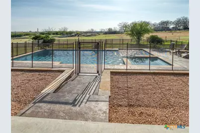 205 S Avenue D, Shiner, TX 77984 - Photo 36